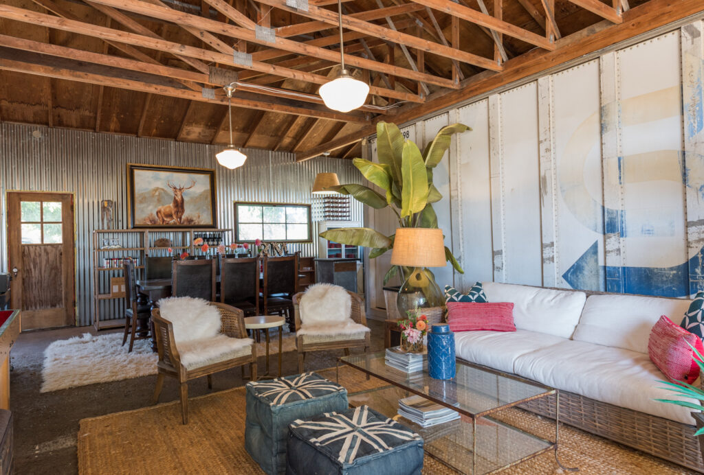 EVENT SPACE - BOQUETE BARN