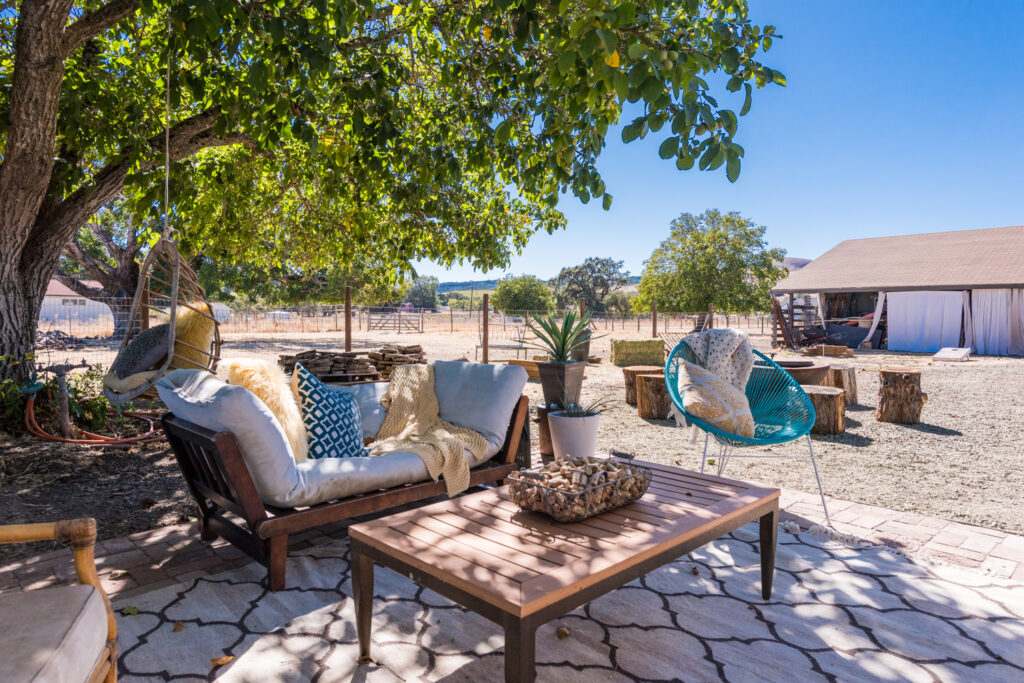 EVENT SPACE - BOQUETE BARN